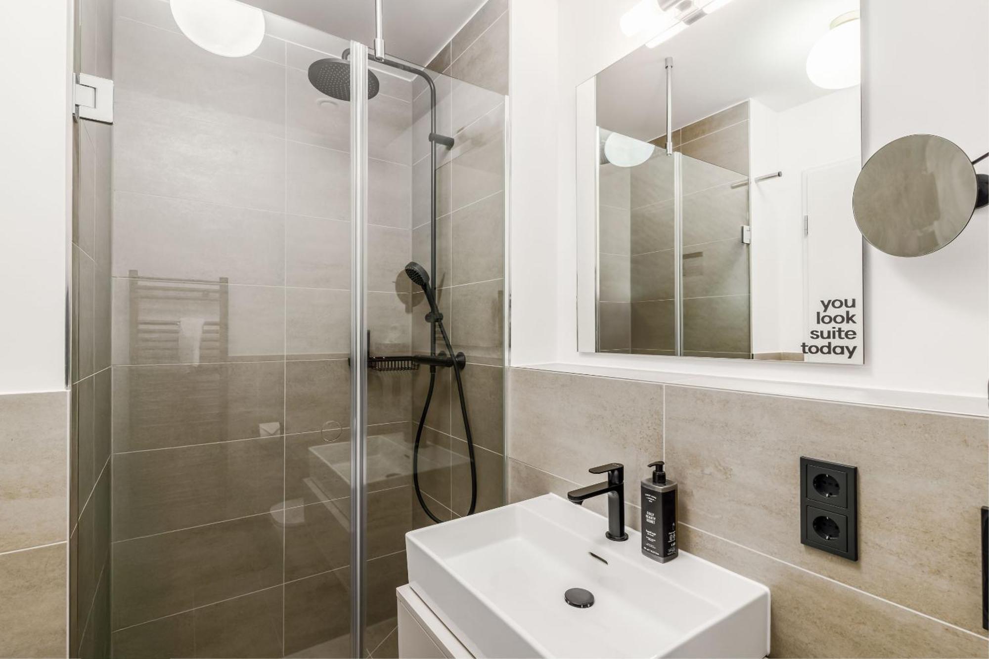 Limehome Sybelstr Berlijn