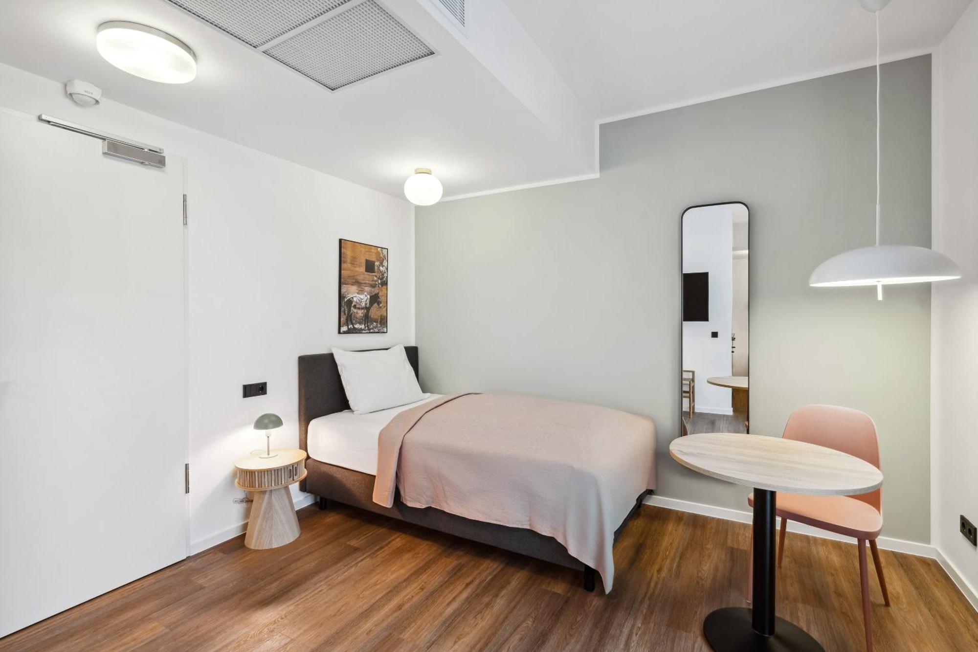 Limehome Sybelstr Berlijn