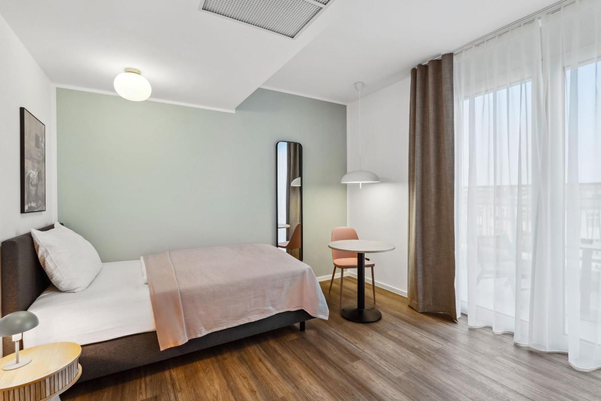 Limehome Sybelstr Berlijn